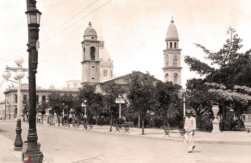 Tampico, Plaza de Armas