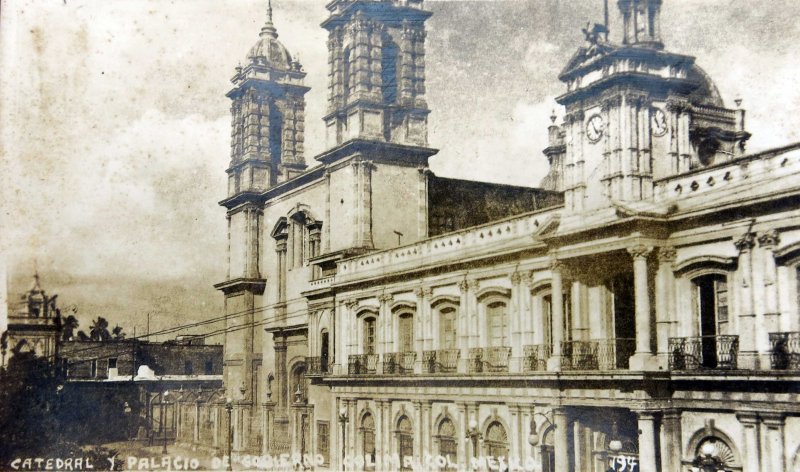 Catedral y Palacio de Colima