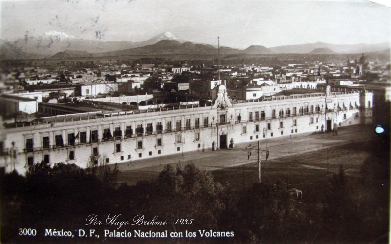 Palacio Nacional por el fotografo HUGO BREHME