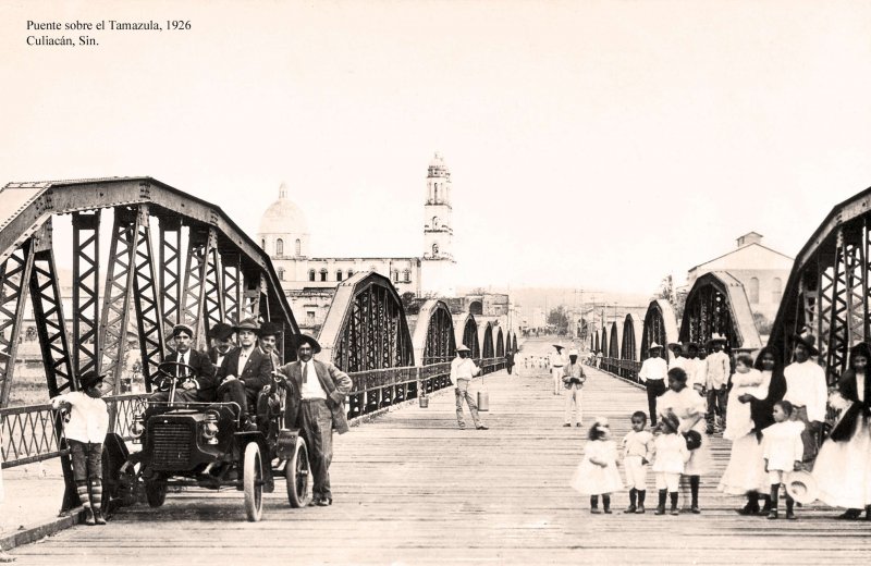 Culiacán, puente sobre el Río Tamazula