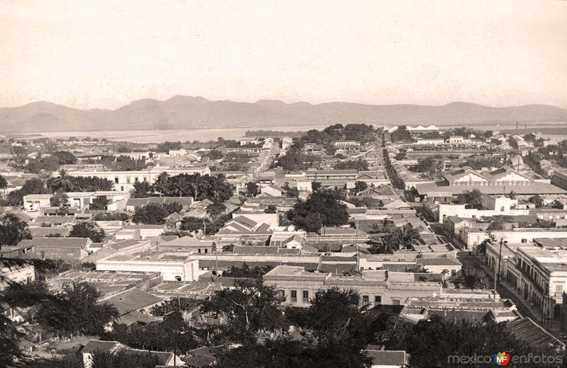 Mazatlán, vista al oriente