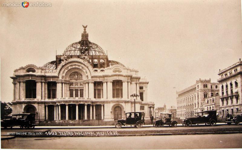 Palacio de Bellas Artes Por el fotografo HUGO BREHME