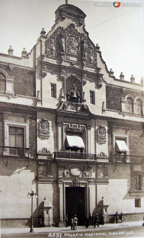 Palacio Nacional Por Hugo Brehme