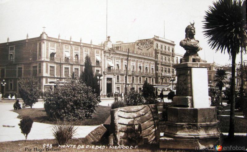 Monte de Piedad Por el fotografo Hugo Brehme