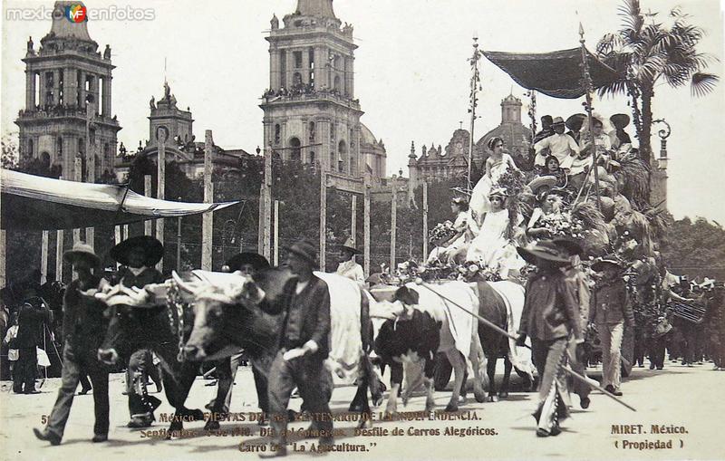 Fiestas de Centenario la Catedral 16 de Septiembre por EL FOTOGRAFO FELIX MIRET 1910