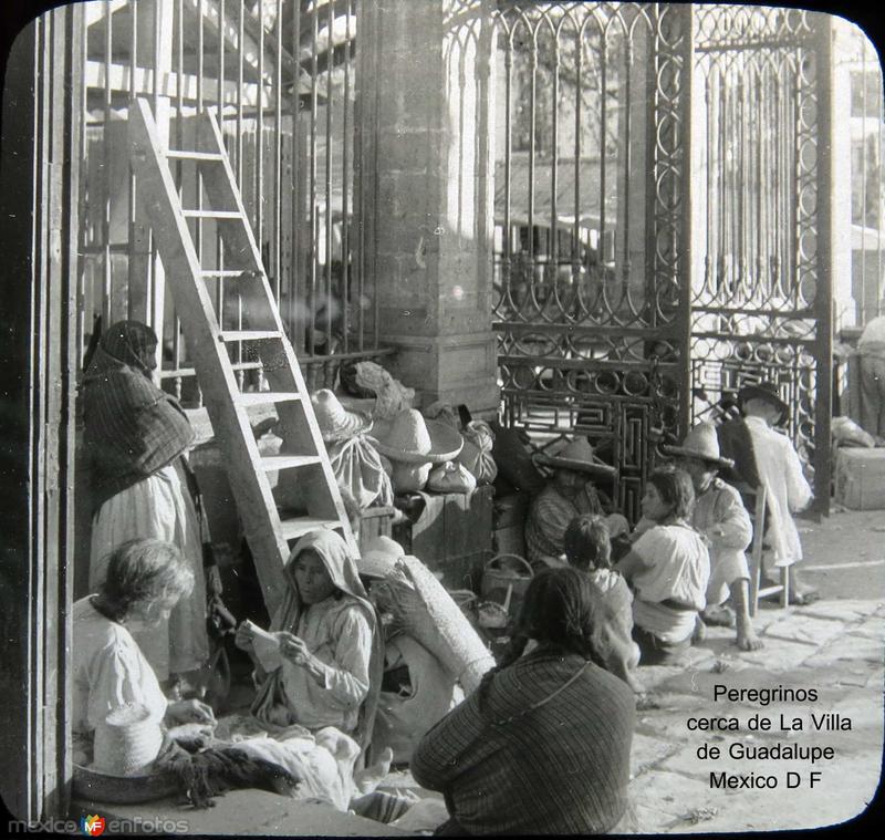 Peregrinos en Festividades Religiosas en la Villa de Guadalupr