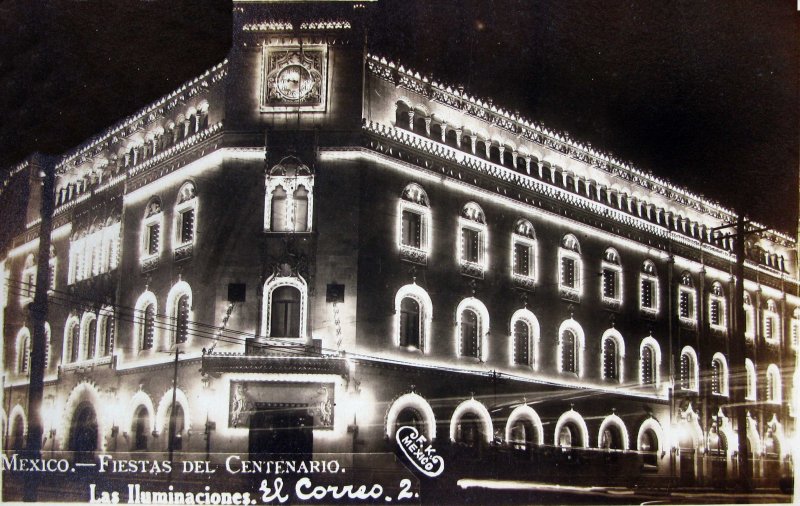 Fiestas del Centenario Iluminacion Palacio Postal (1910)