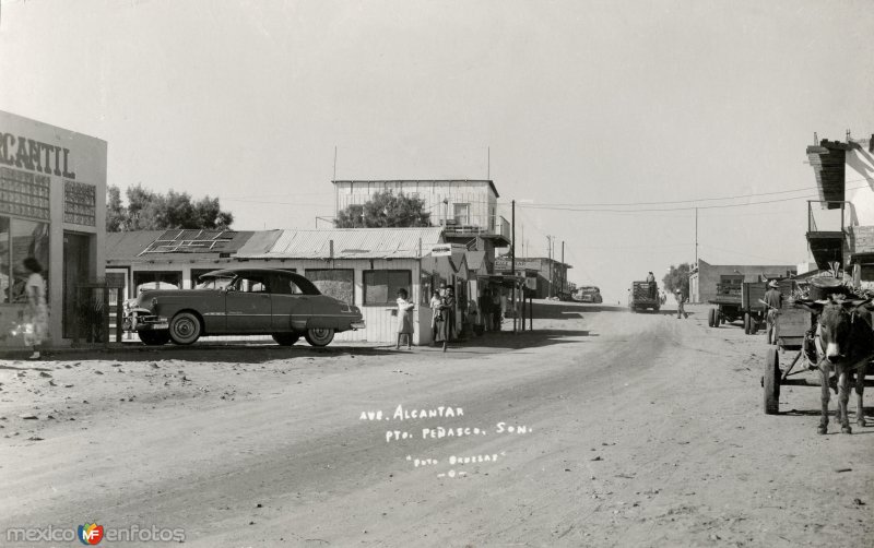 Avenida Alcántar