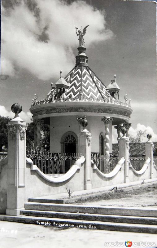 TEMPLO EXPIATORIO