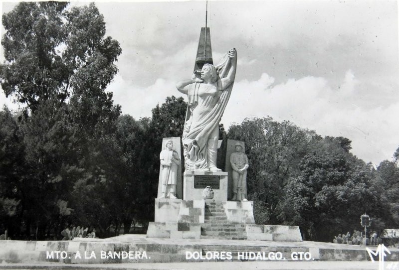 MONUMENTO A LA BANDERA