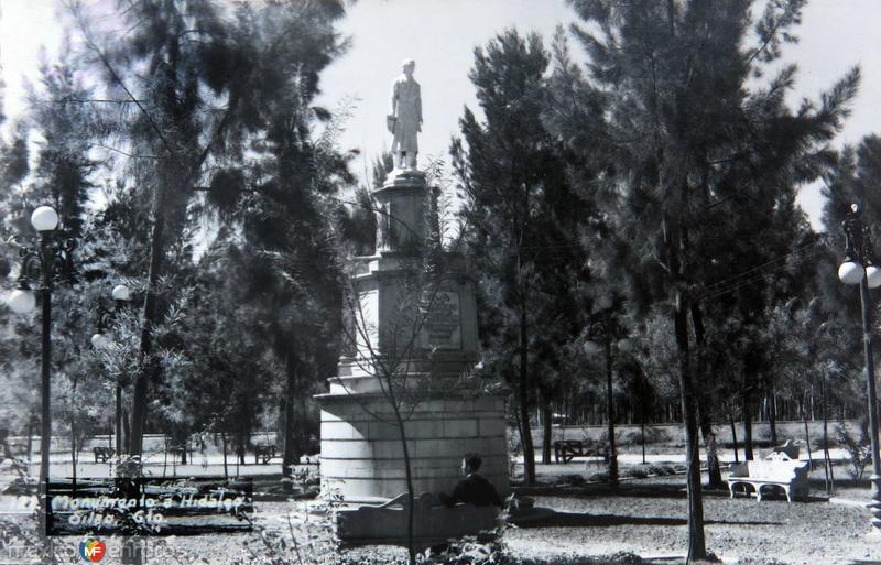 MONUMENTO A HIDALGO