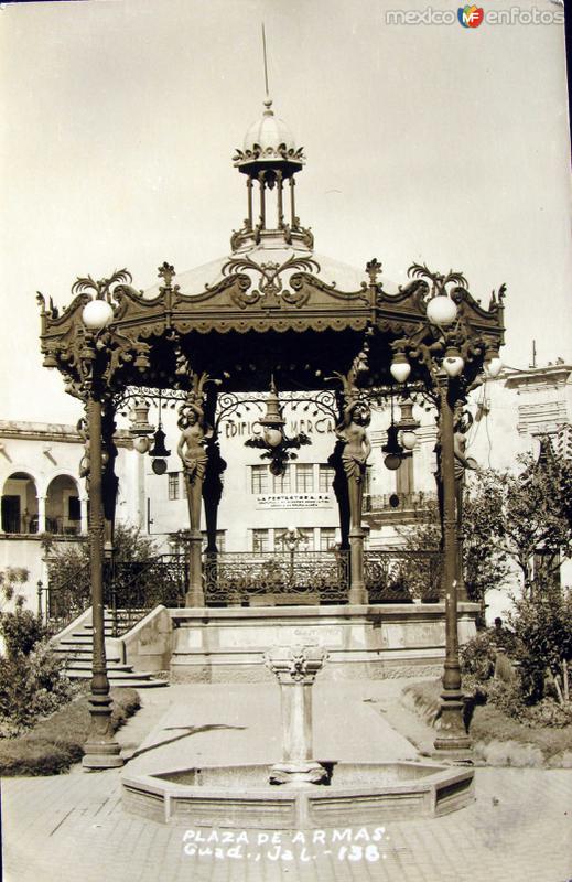 PLAZA DE ARMAS