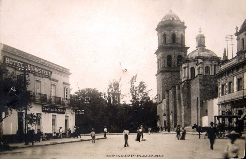 ESCENA CALLEJERA