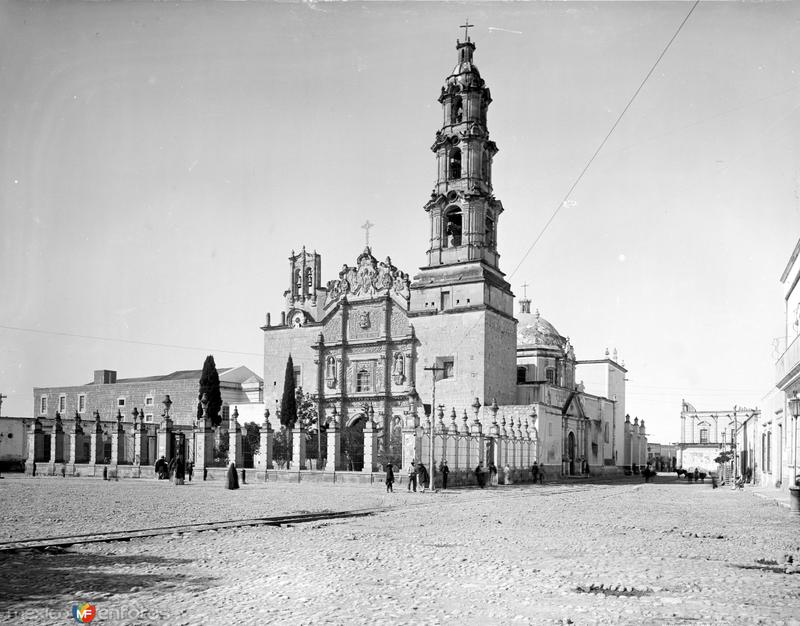 Catedral (por William Henry Jackson, c. 1888)