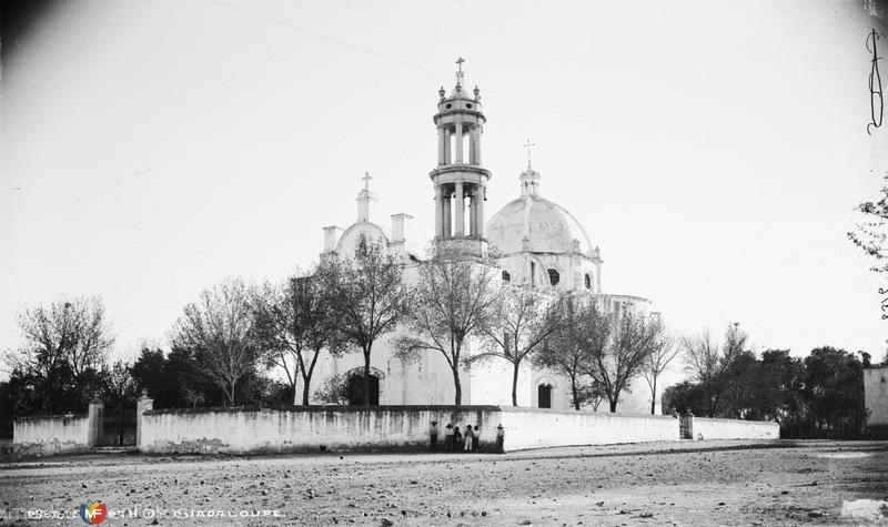 Iglesia de Guadalupe (por William Henry Jackson, c. 1888)