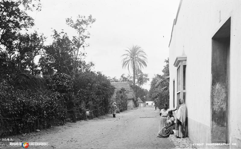 Calle en Cuautla (por William Henry Jackson, c. 1888)