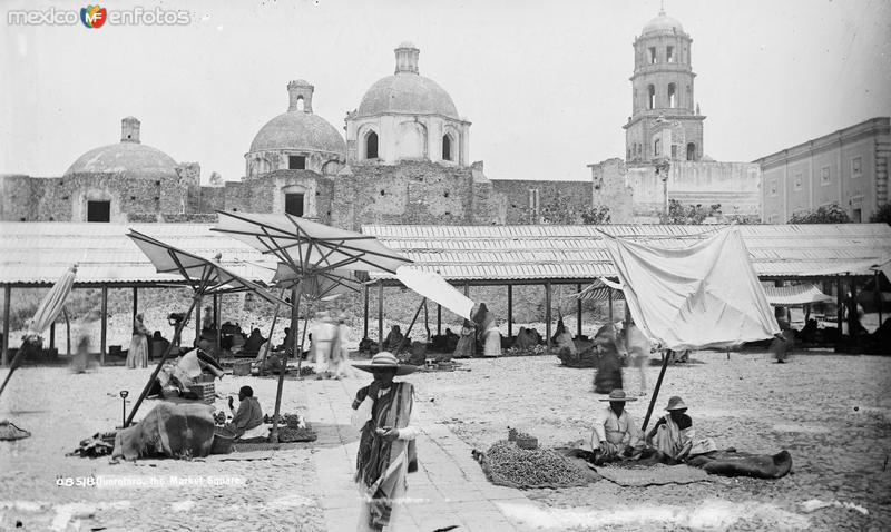 El Mercado con el Convento de la Cruz al fondo (por William Henry Jackson, 1888)