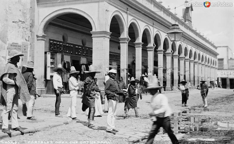 Portales (por William Henry Jackson, c. 1888)