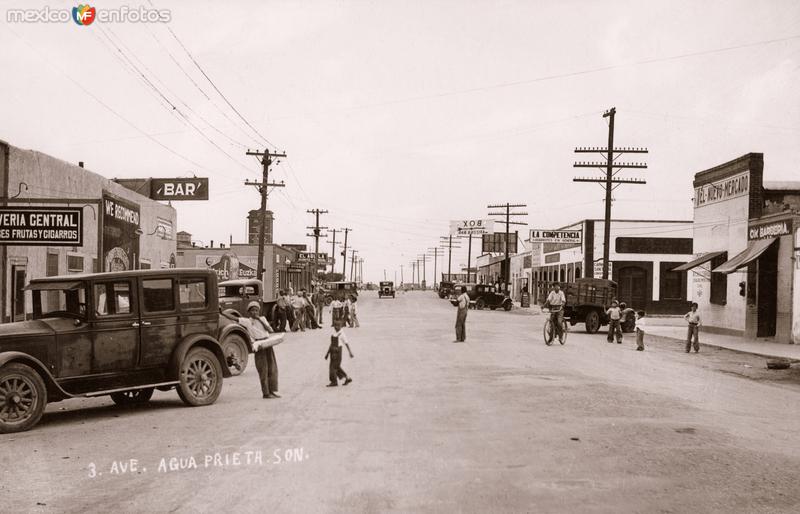 Avenida Tercera (c. 1920)