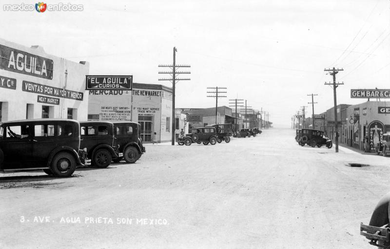 Avenida Tercera (c. 1920)