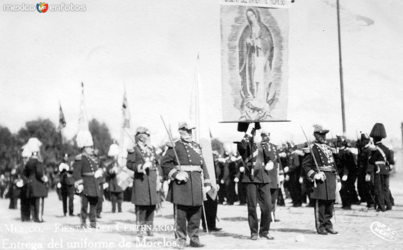 Fiestas del Centenario: Entrega del uniforme de Morelos