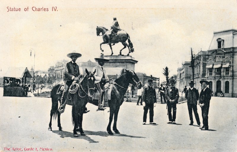 Estatua de Carlos IV