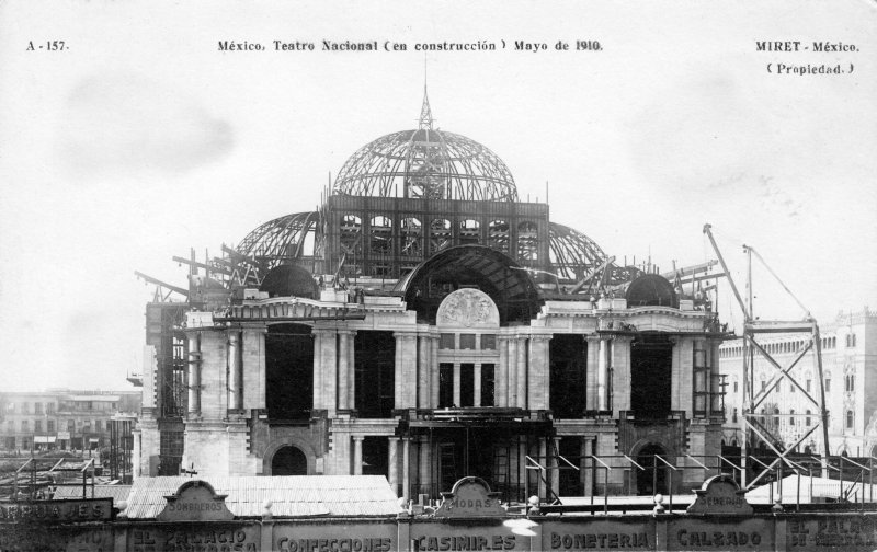 Construcción del Teatro nacional (1910)
