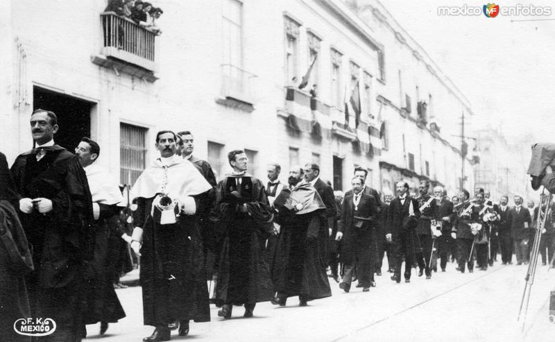 Doctores de la Universidad Nacional (1910)