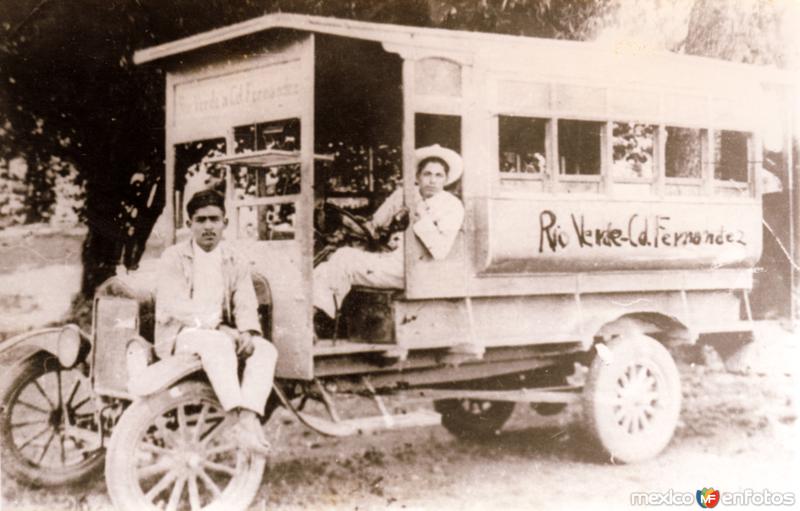 Autobús de Ríoverde a Ciudad Fernández