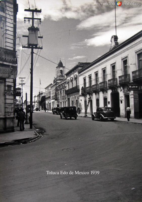 ESCENA CALLEJERA