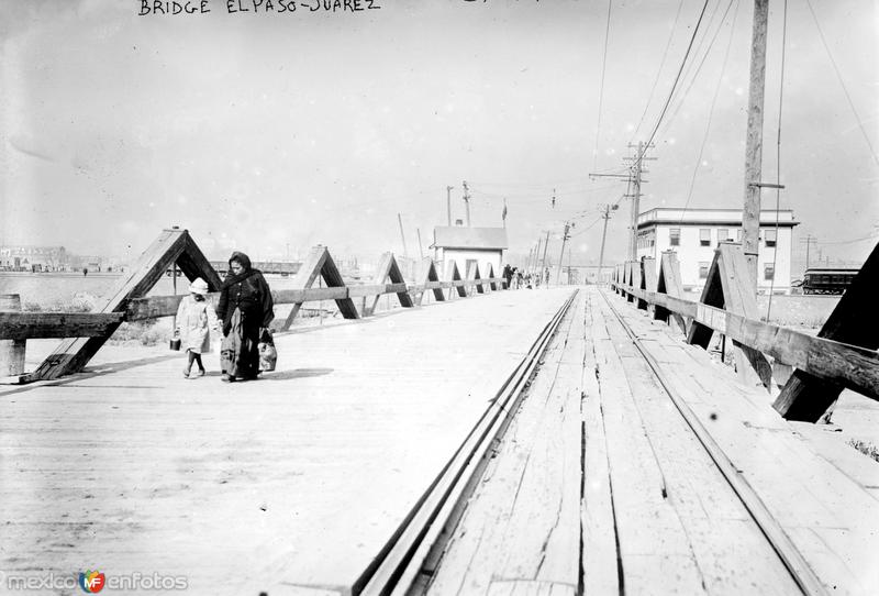 Puente internacional a El Paso, Texas (Bain News Service, c. 1914)