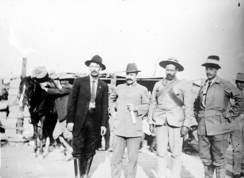 Pascual Orozco, Oscar Braniff, Pancho Villa y Giuseppe Garibaldi (Bain News Service, 1911)