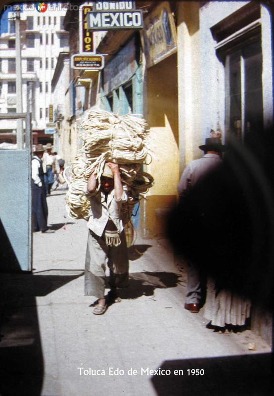 CARGADOR Escena callejera