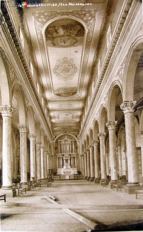 PANORAMA INTERIOR DE LA IGLESIA