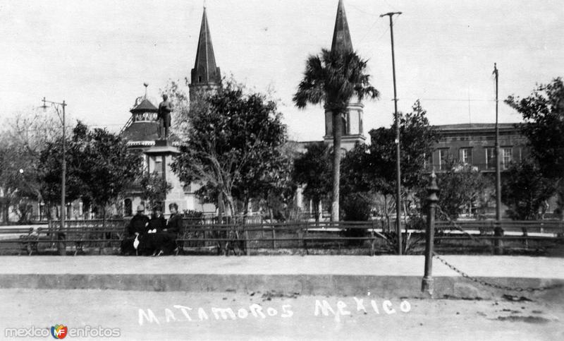 Catedral y Plaza de Armas de Matamoros