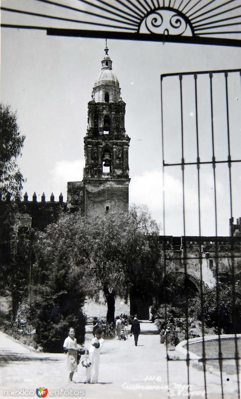 ATRIO DE LA IGLESIA