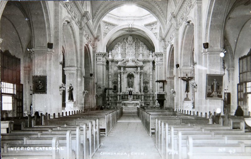 INTERIOR DE LA CATEDRAL