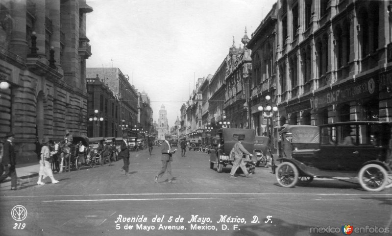 Avenida 5 de mayo (ca. 1925)