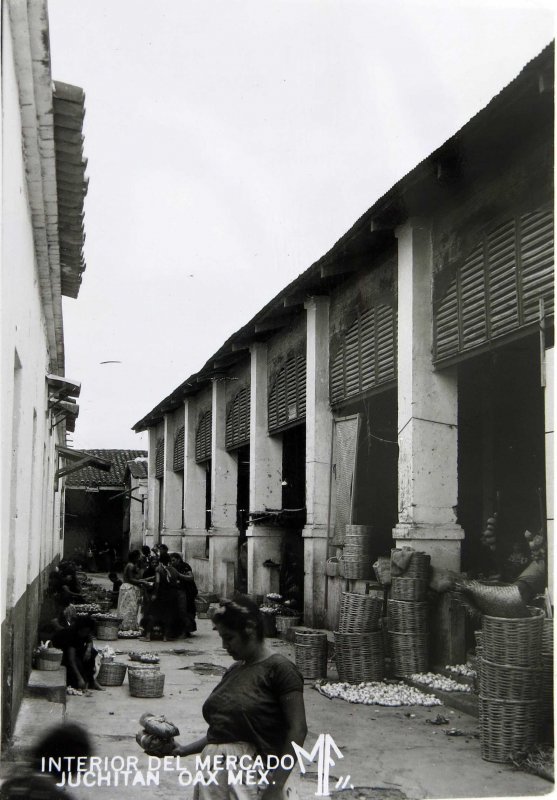 INTERIOR DEL MERCADO