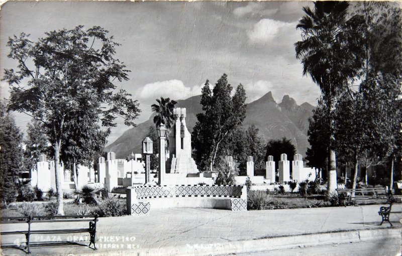 PLAZA GENERAL TREVINO