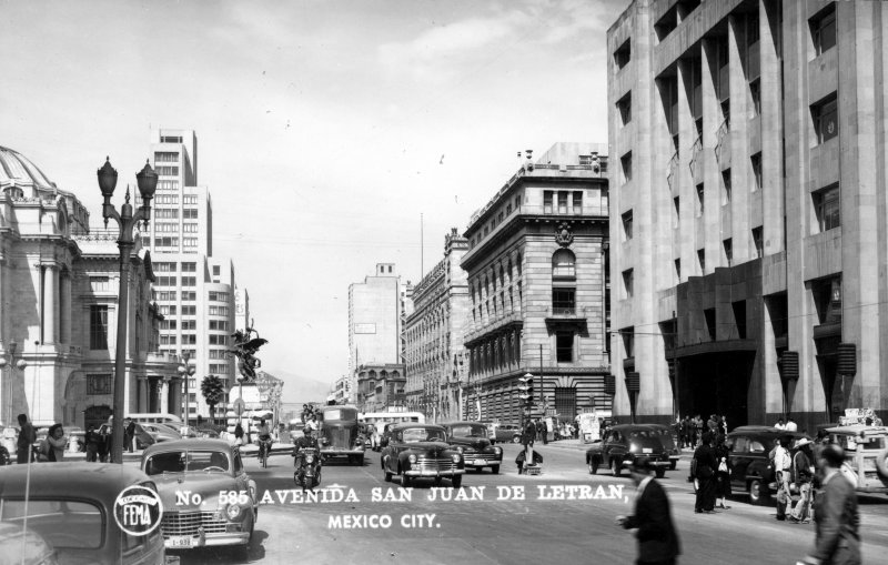 Avenida San Juan de Letrán (Lázaro Cárdenas)