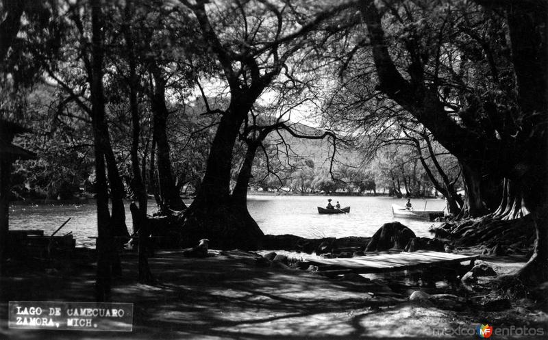 Lago de Camécuaro