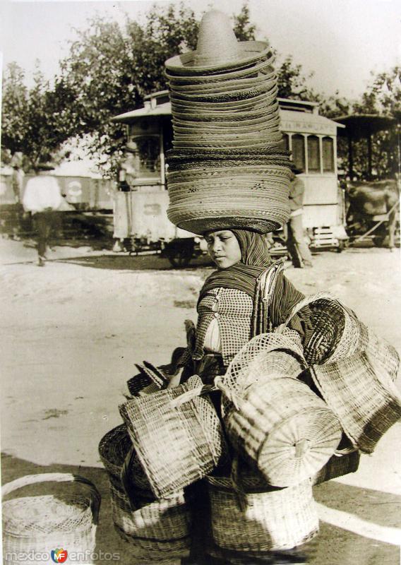 TIPOS MEXICANOS Vendedora de Somreros