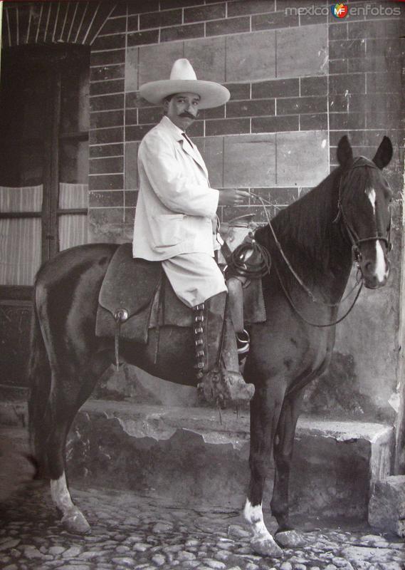 TIPOS MEXICANOS Un Charro