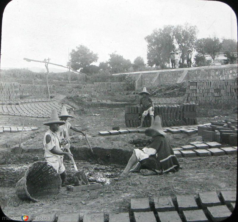 TIPOS MEXICANOS Ladrilleros 1909