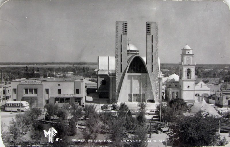 TEMPLO PARROQUIAL