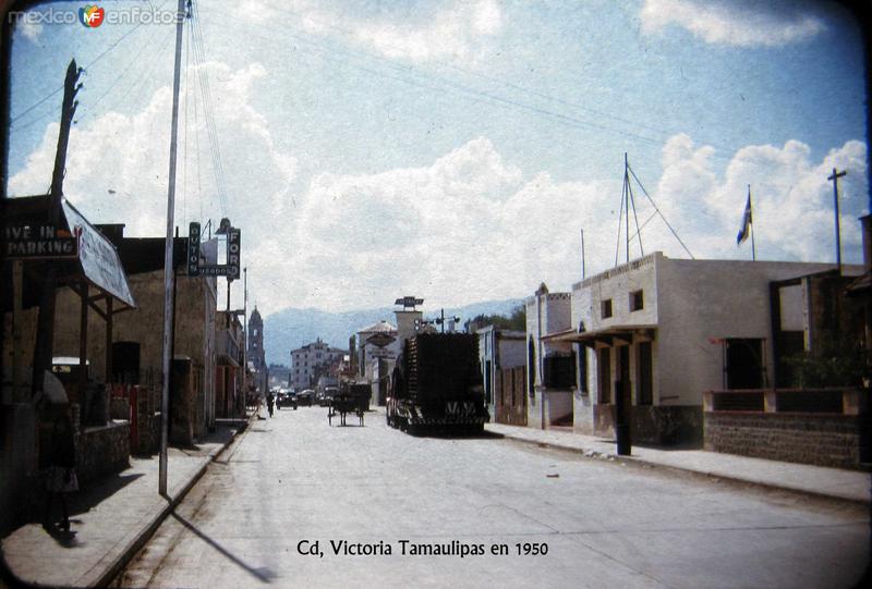 ESCENA CALLEJERA