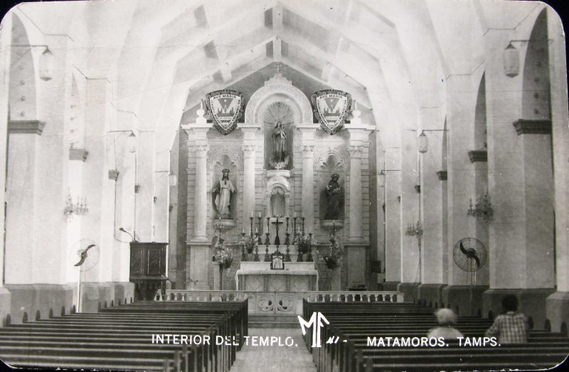 INTERIOR DEL TEMPLO