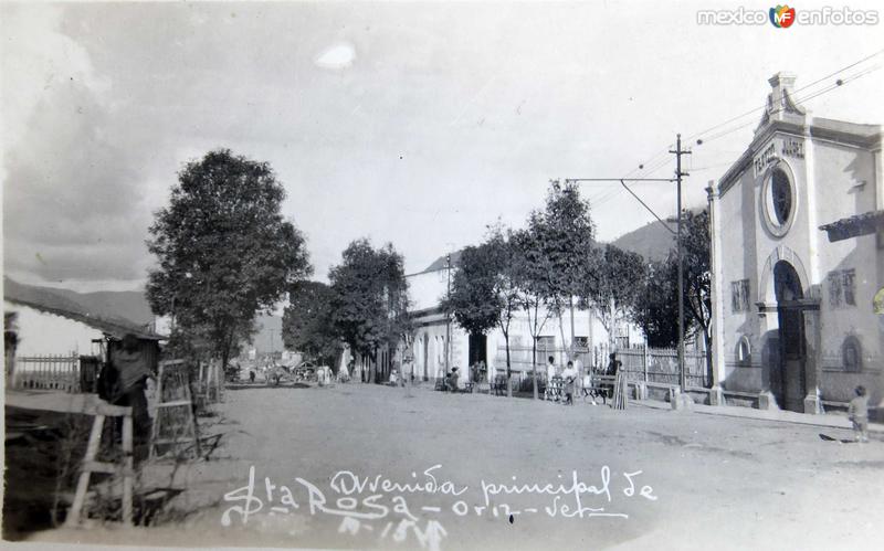 Pictures of Santa Rosa, Veracruz, Mexico: AVENIDA PRINCIPAL DE SANTA ROSA