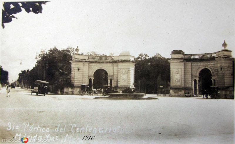 TIPOS MEXICANOS EL PORTICO DE EL CENTENARIO